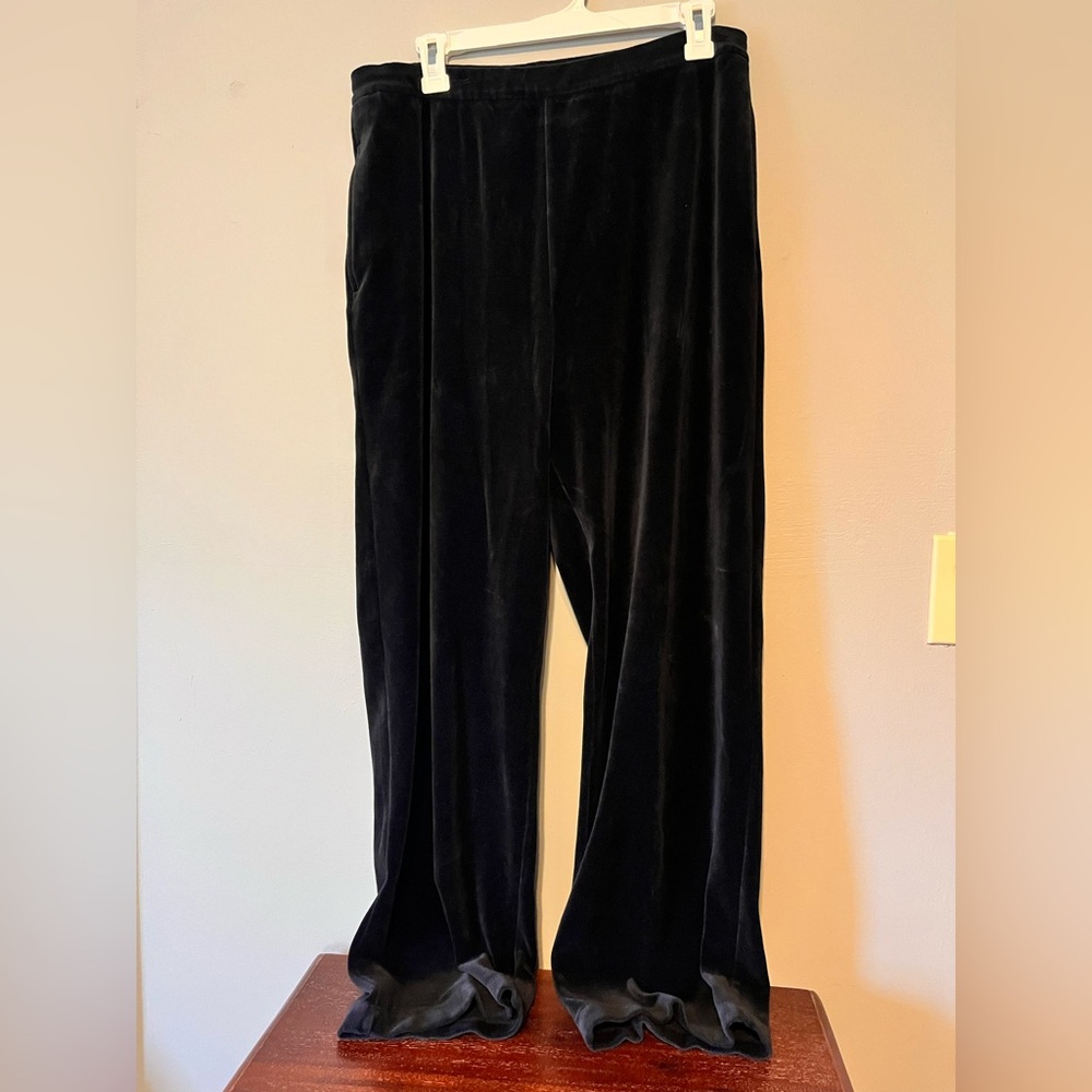 Black Velour stretch Pants with pockets Bechamel size large